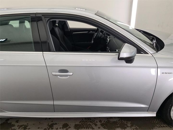 Photo 31 VIN: WAUZZZ8V9HA062291 - AUDI A3 