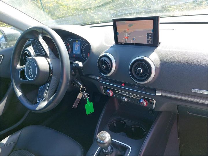 Photo 5 VIN: WAUZZZ8V9J1004235 - AUDI A3 BERLINE 