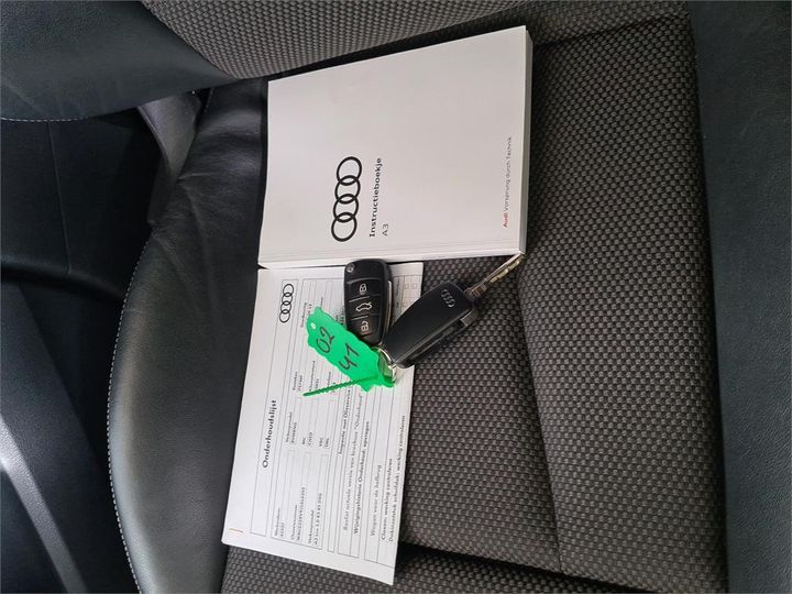 Photo 4 VIN: WAUZZZ8V9J1016353 - AUDI A3 