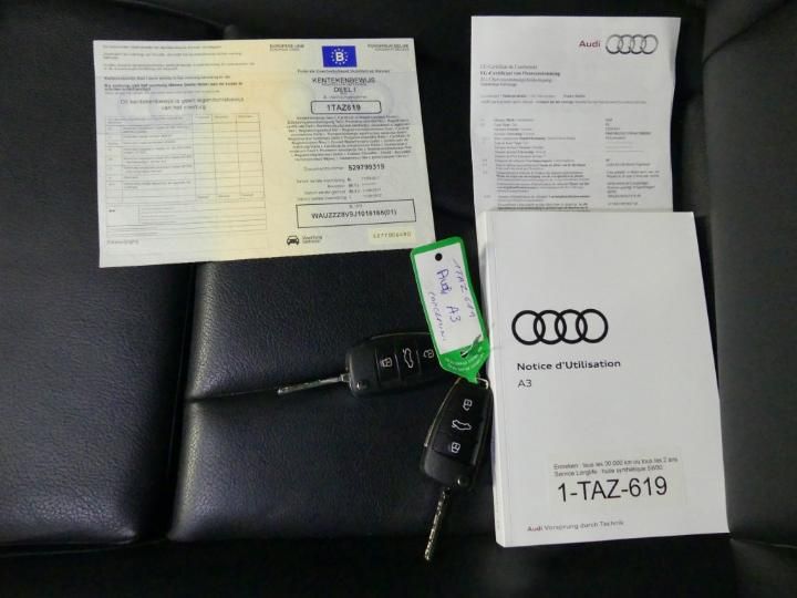 Photo 4 VIN: WAUZZZ8V9J1018166 - AUDI A3 BERLINE 