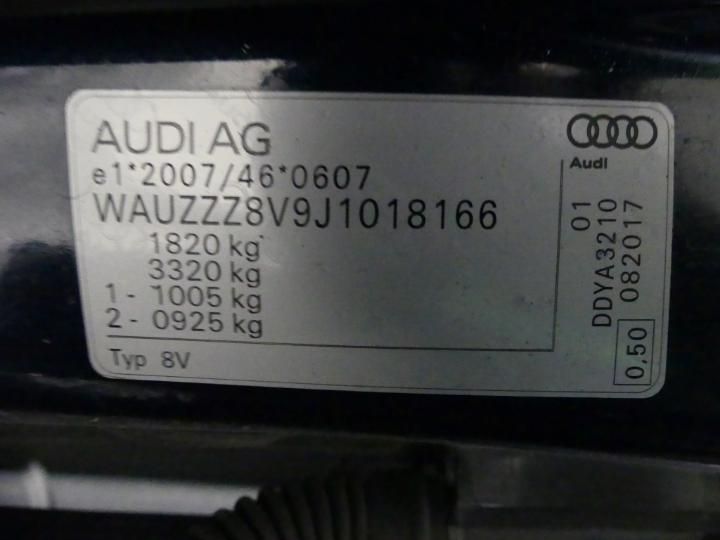 Photo 6 VIN: WAUZZZ8V9J1018166 - AUDI A3 BERLINE 