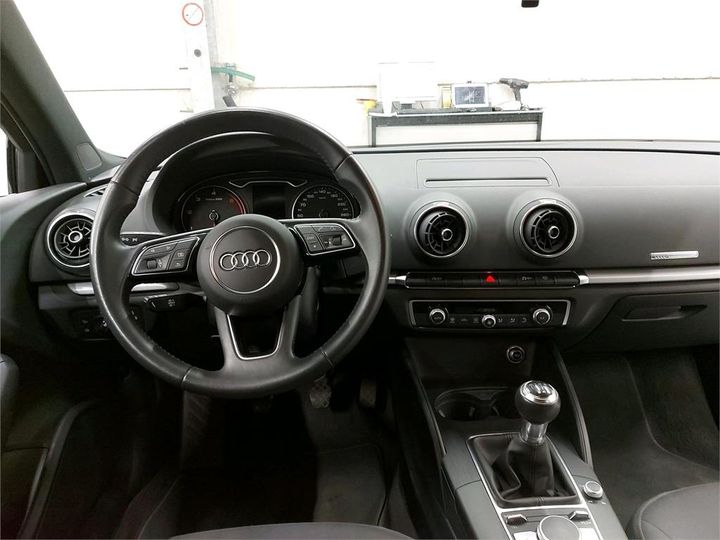 Photo 12 VIN: WAUZZZ8V9J1074186 - AUDI A3 BERLINE 