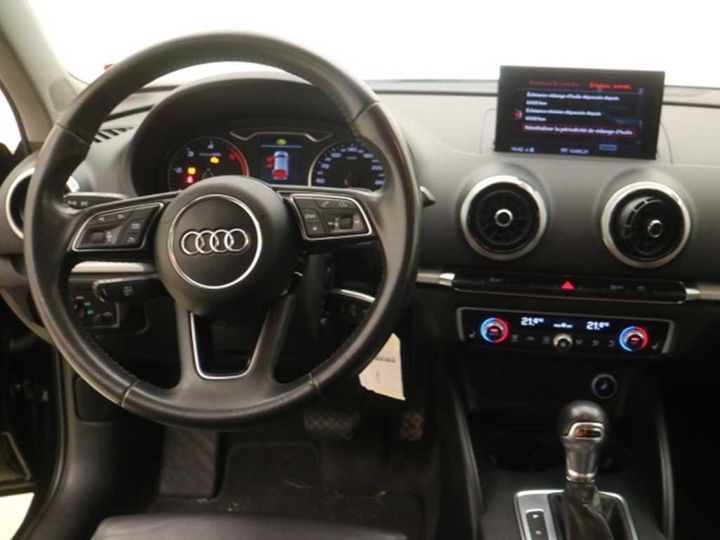 Photo 15 VIN: WAUZZZ8V9JA074592 - AUDI A3 