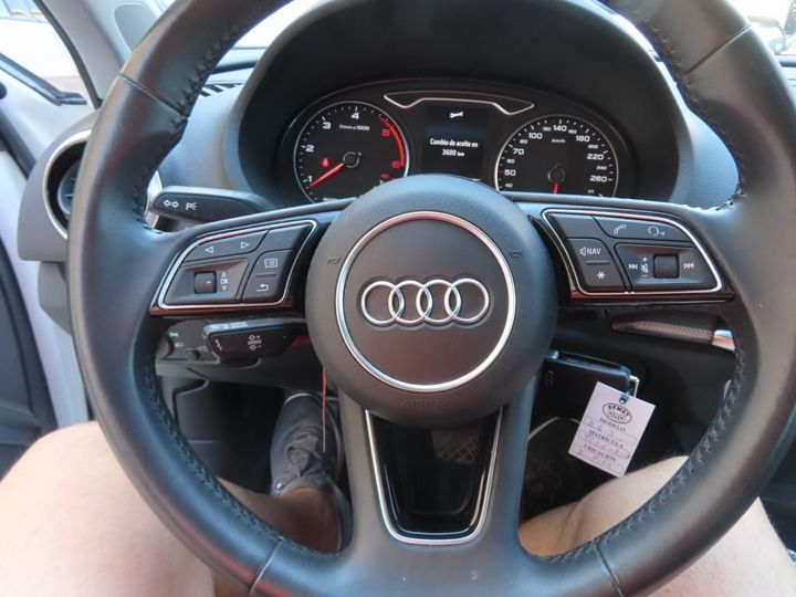 Photo 21 VIN: WAUZZZ8V9JA126254 - AUDI A3 