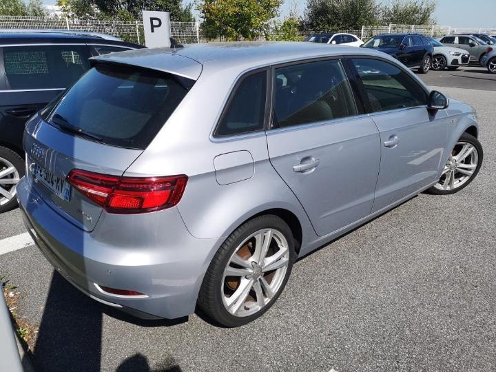 Photo 10 VIN: WAUZZZ8V9KA021408 - AUDI A3 