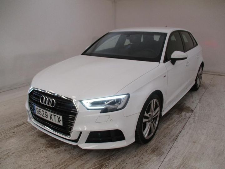 Photo 1 VIN: WAUZZZ8V9KA055476 - AUDI A3 