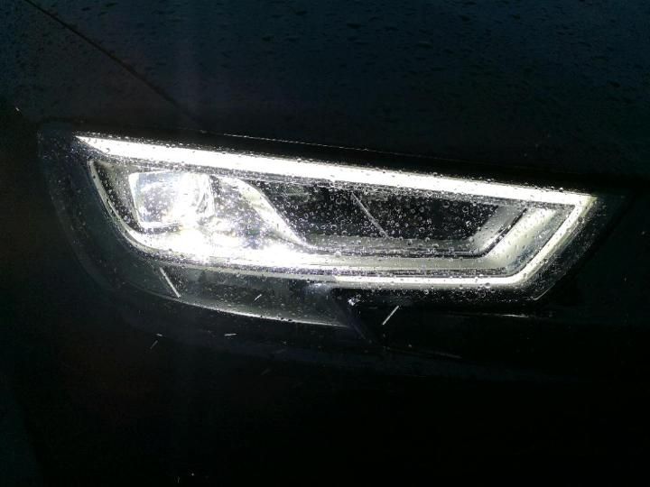 Photo 11 VIN: WAUZZZ8V9KA072360 - AUDI A3 