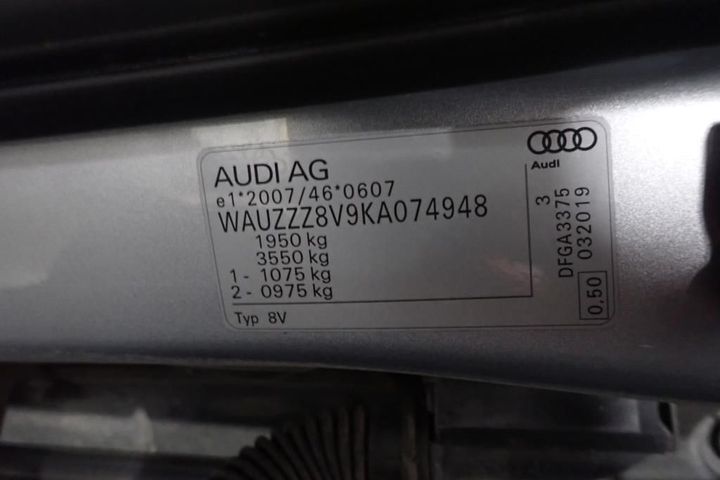 Photo 8 VIN: WAUZZZ8V9KA074948 - AUDI A3 BERLINE 