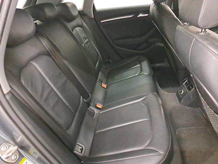 Photo 5 VIN: WAUZZZ8V9KA082404 - AUDI A3 