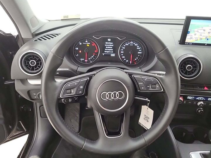 Photo 11 VIN: WAUZZZ8V9KA098070 - AUDI A3 