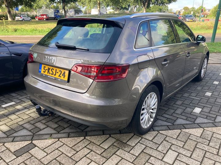 Photo 3 VIN: WAUZZZ8VXEA011152 - AUDI A3 SPORTBACK 