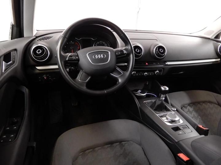 Photo 9 VIN: WAUZZZ8VXGA150930 - AUDI A3 SPORTBACK 