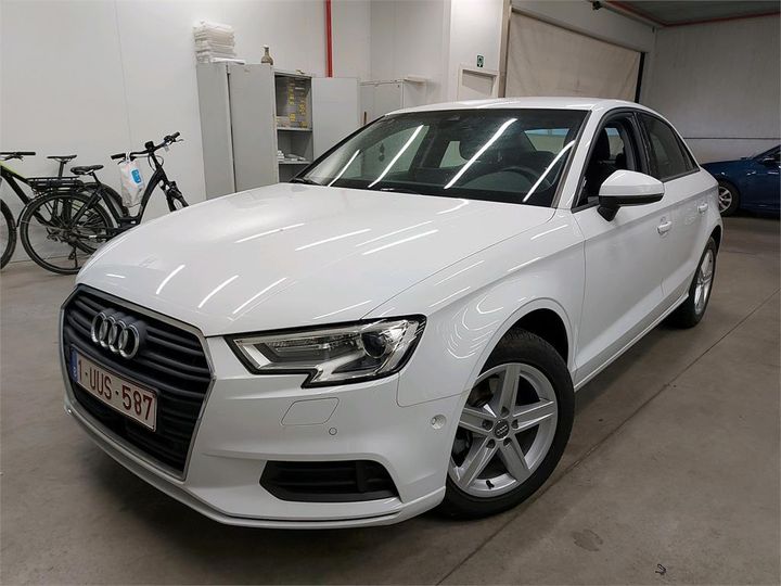 Photo 1 VIN: WAUZZZ8VXJ1077310 - AUDI A3 