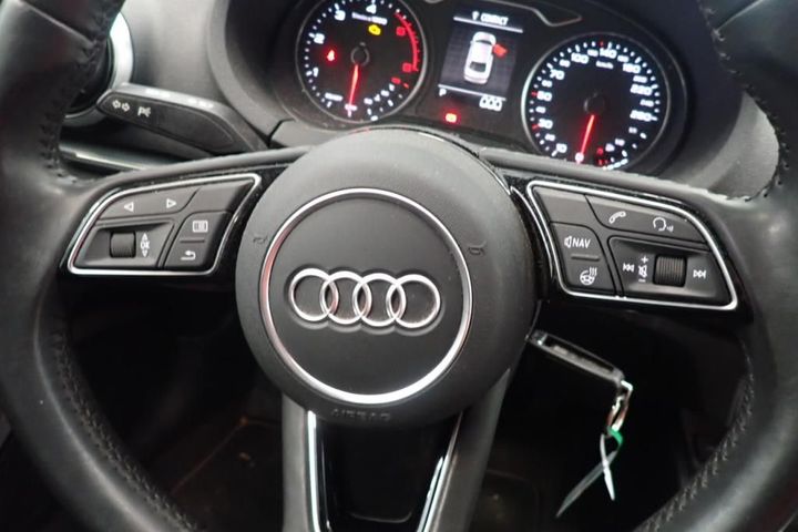 Photo 13 VIN: WAUZZZ8VXJ1079266 - AUDI A3 BERLINE 