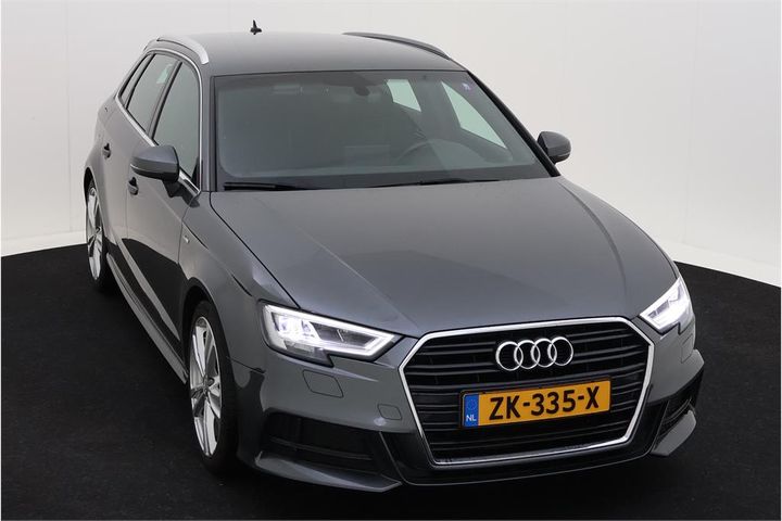 Photo 2 VIN: WAUZZZ8VXKA111179 - AUDI A3 