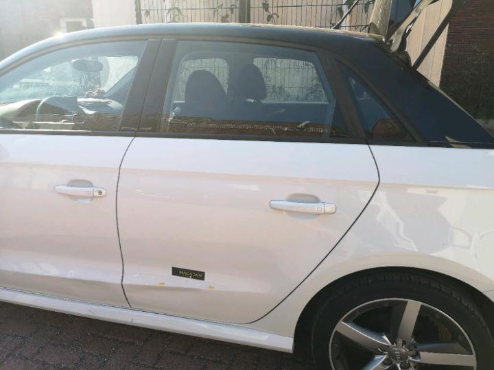 Photo 22 VIN: WAUZZZ8X0HB017090 - AUDI A1 SPORTBACK 