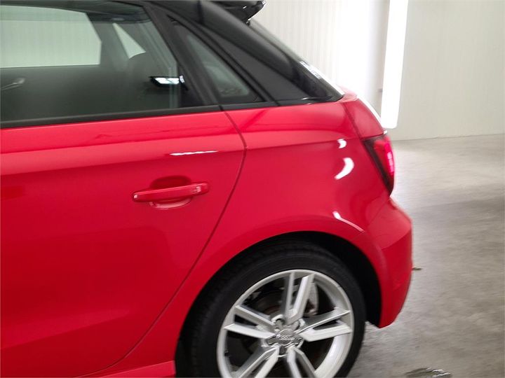 Photo 17 VIN: WAUZZZ8X0JB002949 - AUDI A1 