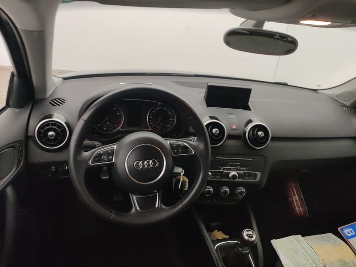 Photo 8 VIN: WAUZZZ8X0JB108933 - AUDI A1 SPORTBACK '11 