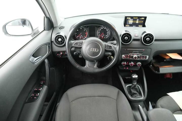 Photo 9 VIN: WAUZZZ8X1HB003733 - AUDI A1 SPORTBACK &#3911 