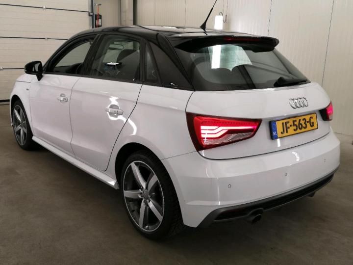 Photo 11 VIN: WAUZZZ8X2GB082974 - AUDI A1 