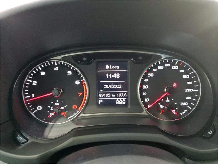 Photo 10 VIN: WAUZZZ8X2HB065674 - AUDI A1 