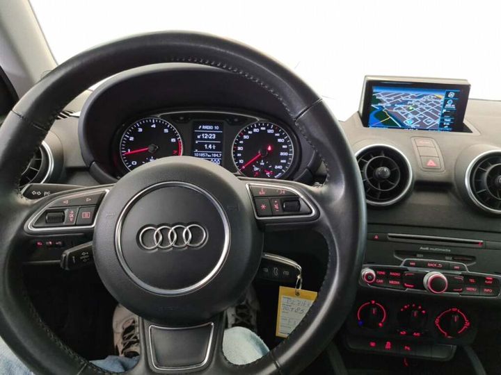 Photo 17 VIN: WAUZZZ8X2JB025813 - AUDI A1 