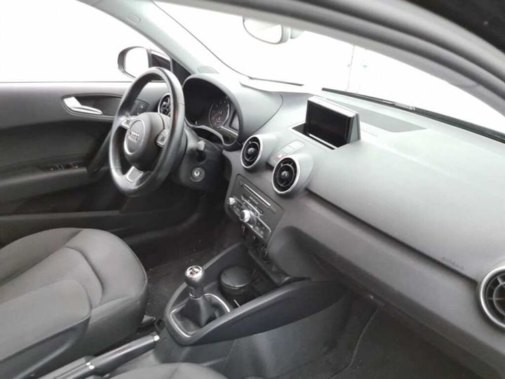 Photo 3 VIN: WAUZZZ8X2JB025813 - AUDI A1 