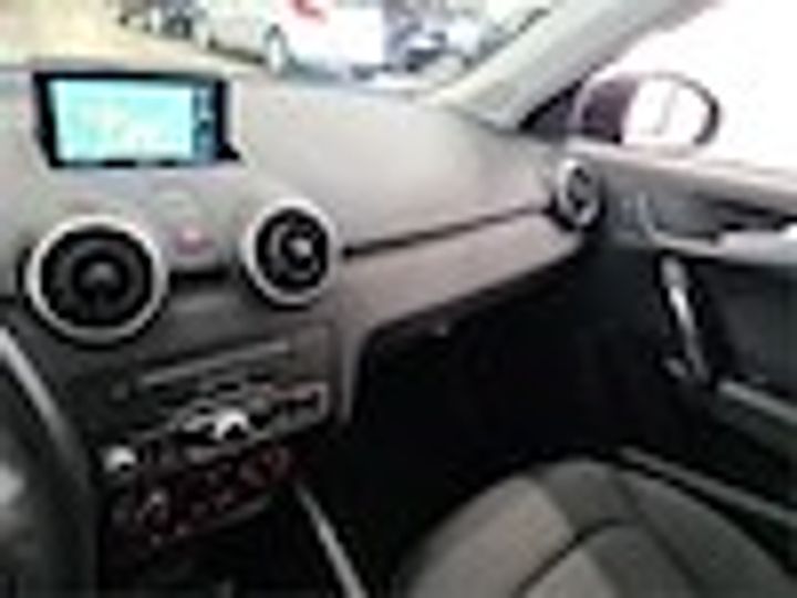 Photo 2 VIN: WAUZZZ8X2JB037721 - AUDI A1 SPORTBACK 