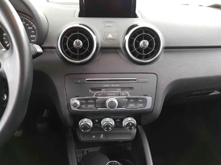 Photo 9 VIN: WAUZZZ8X3GB029622 - AUDI A1 