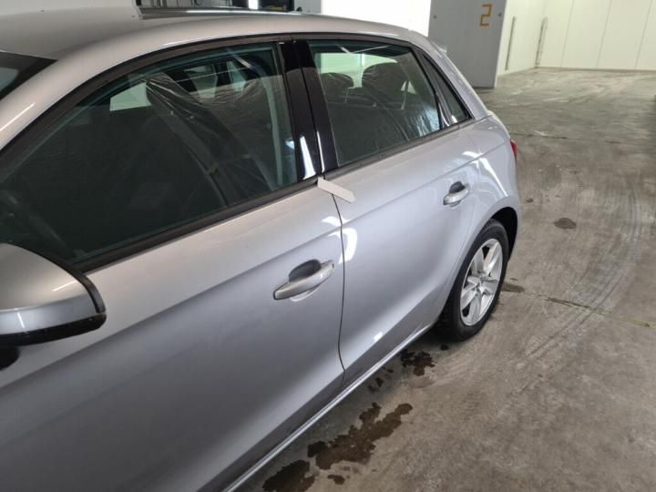 Photo 7 VIN: WAUZZZ8X3HB026771 - AUDI A1 