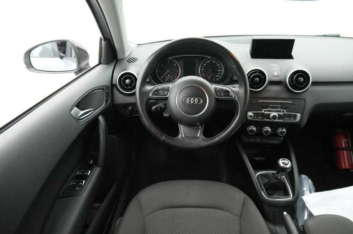 Photo 8 VIN: WAUZZZ8X4GB074715 - AUDI A1 SPORTBACK &#3911 