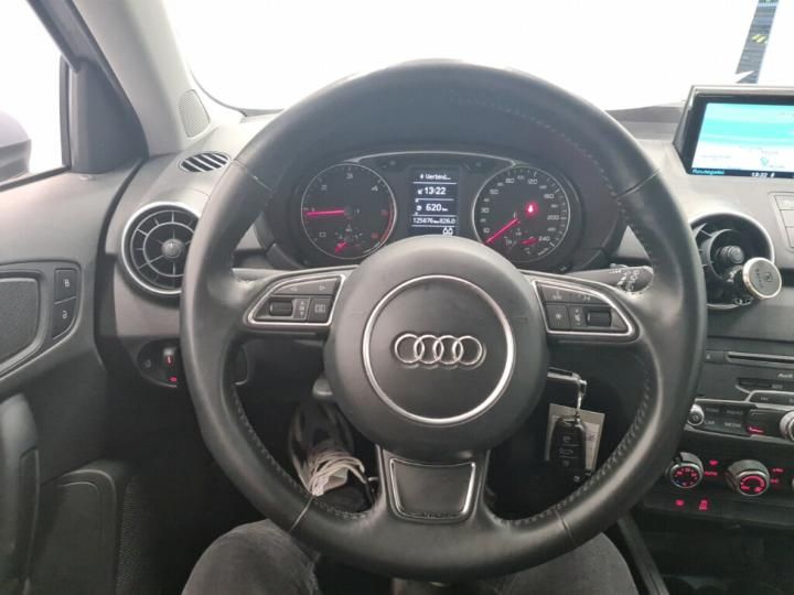 Photo 22 VIN: WAUZZZ8X5GB033610 - AUDI A1 