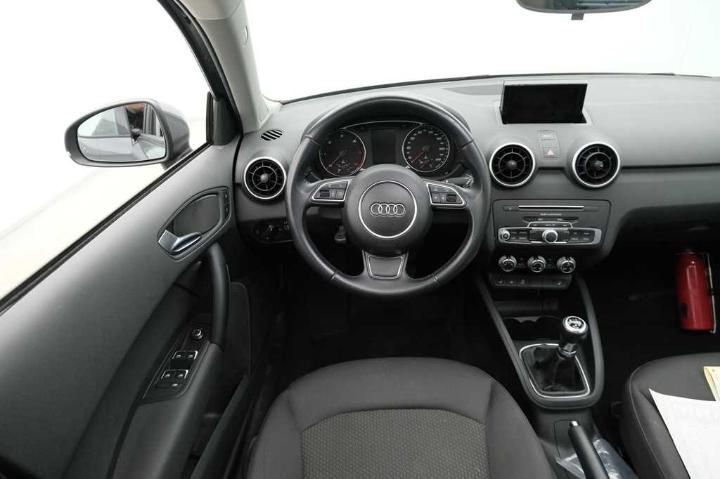 Photo 9 VIN: WAUZZZ8X5GB047720 - AUDI A1 SPORTBACK &#3911 