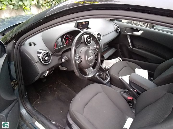 Photo 36 VIN: WAUZZZ8X5JB011033 - AUDI A1 