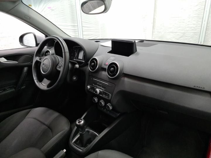 Photo 3 VIN: WAUZZZ8X5JB103484 - AUDI A1 