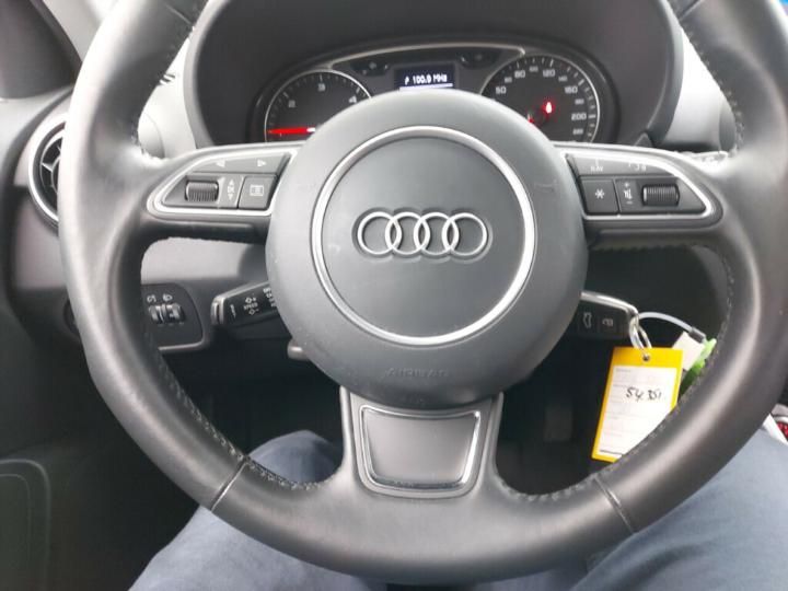 Photo 6 VIN: WAUZZZ8X6HB037067 - AUDI A1 