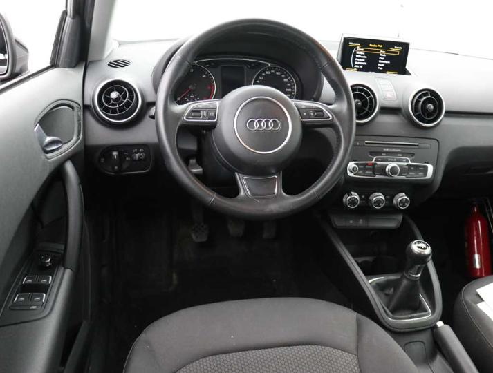 Photo 9 VIN: WAUZZZ8X6HB044911 - AUDI A1 SPORTBACK &#3911 