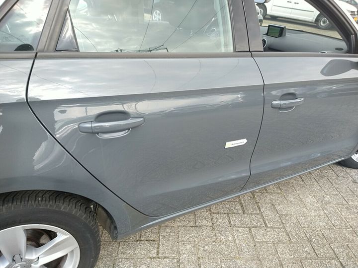 Photo 5 VIN: WAUZZZ8X6JB016046 - AUDI A1 