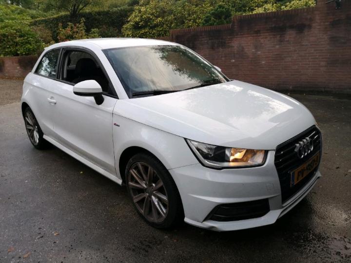 Photo 2 VIN: WAUZZZ8X6JB022476 - AUDI A1 