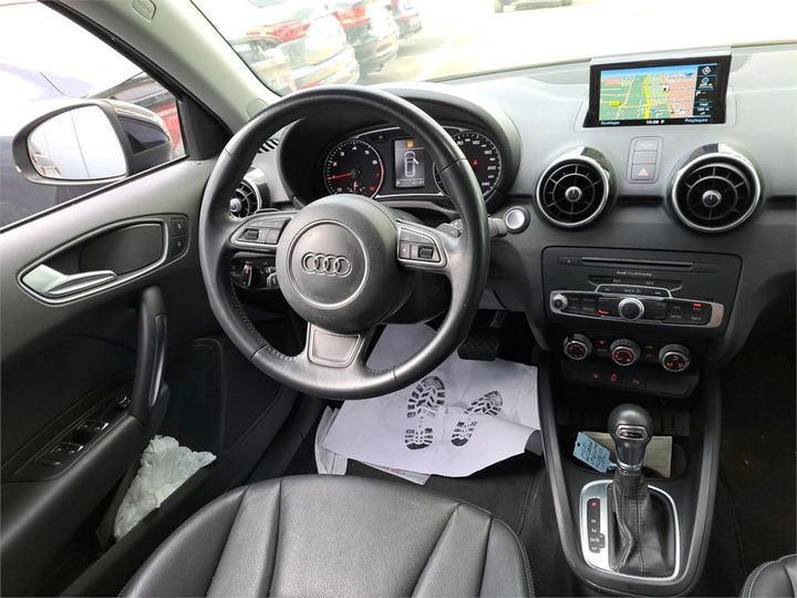 Photo 10 VIN: WAUZZZ8X6JB105101 - AUDI A1 SPORTBACK 