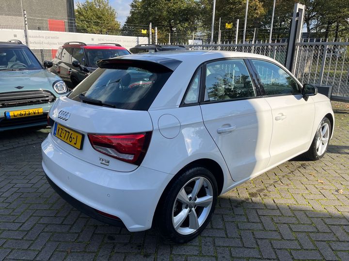 Photo 2 VIN: WAUZZZ8X7HB026675 - AUDI A1 SPORTBACK 