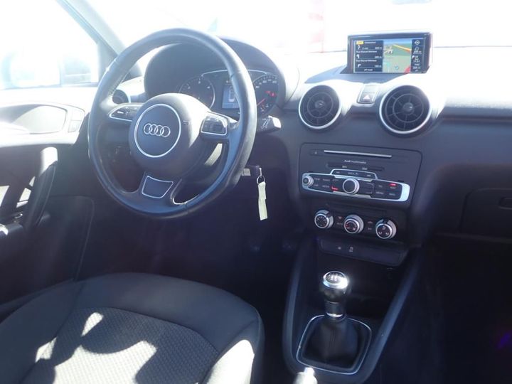 Photo 8 VIN: WAUZZZ8X7HB092871 - AUDI A1 SPORTBACK 