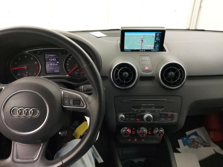 Photo 11 VIN: WAUZZZ8X7JB005881 - AUDI A1 