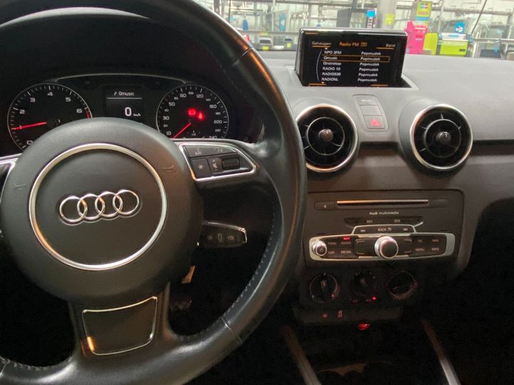 Photo 8 VIN: WAUZZZ8X8GB063815 - AUDI A1 SPORTBACK 