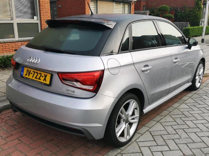 Photo 3 VIN: WAUZZZ8X8GB104704 - AUDI A1 SPORTBACK 