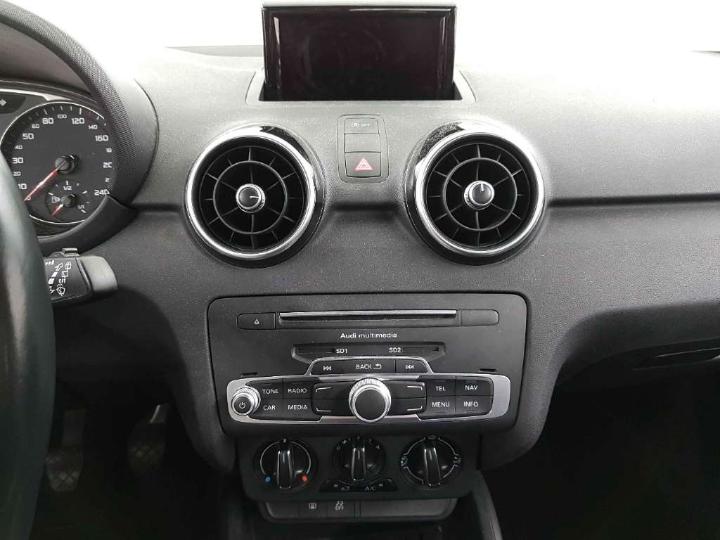 Photo 9 VIN: WAUZZZ8X9GB055898 - AUDI A1 