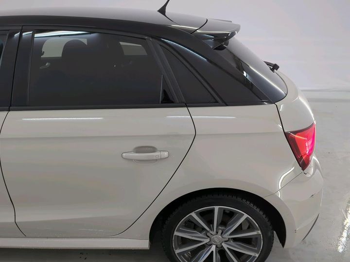 Photo 7 VIN: WAUZZZ8X9HB052260 - AUDI A1 