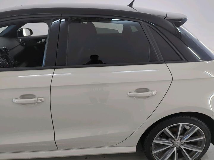 Photo 8 VIN: WAUZZZ8X9HB052260 - AUDI A1 