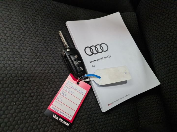 Photo 15 VIN: WAUZZZ8XXJB104095 - AUDI A1 