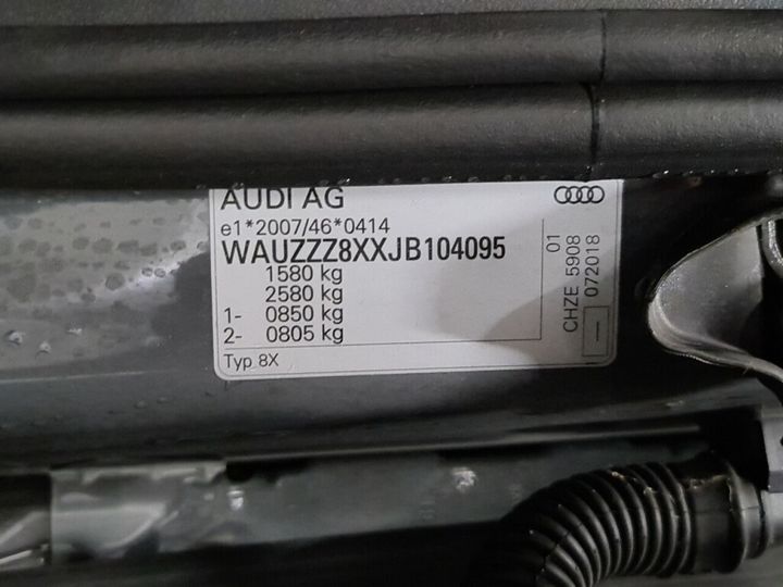 Photo 26 VIN: WAUZZZ8XXJB104095 - AUDI A1 